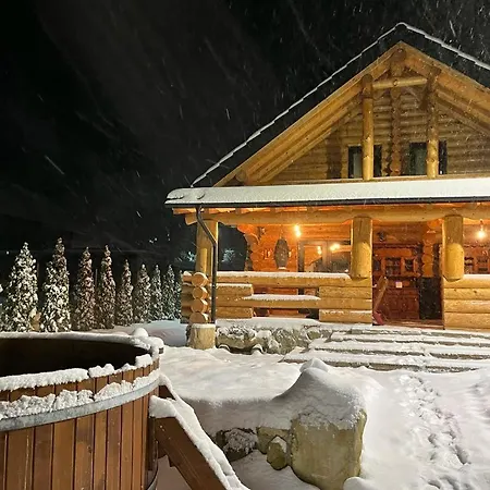 Cabana Butura Holiday home